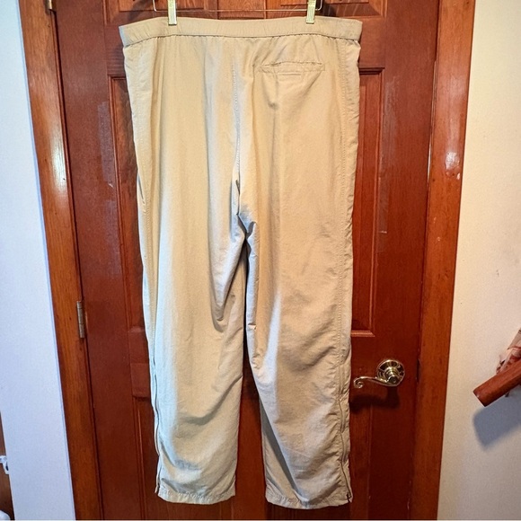 L.L. Bean Men's Hiking Pants Cream Size XL-Tall - Picture 2 of 11